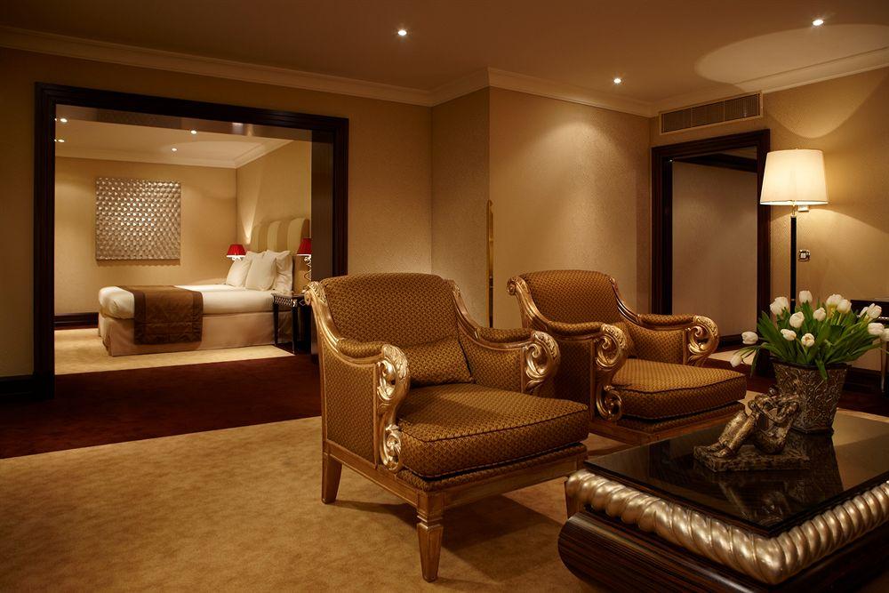 Anantara New York Palace - A Leading Of The World 5* Budapeste
