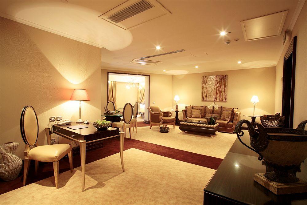 Anantara New York Palace - A Leading Of The World 5* Budapeste